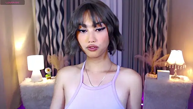 Snapshot of Kiah_Wyatt chatting on 11.07.25 Kiah Wyatt online show from 11.07.25