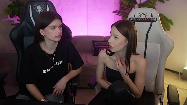 Selena Glow online show from 03.25.26