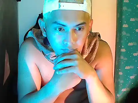 Snapshot of riley_cum chatting on 04.06.26 riley cum online show from 04.06.26