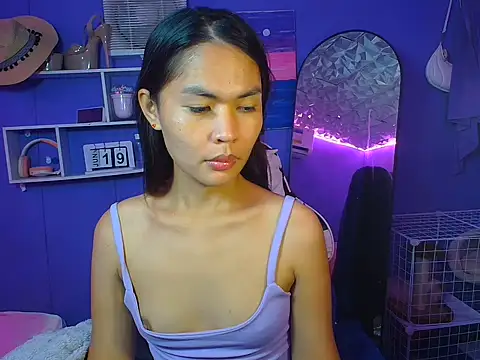 Snapshot of urgirljane chatting on 06.20.26 urgirljane online show from 06.20.26