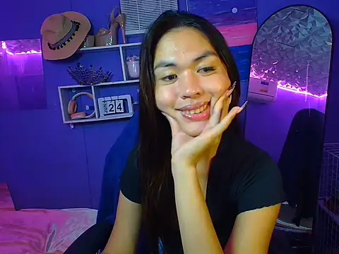 Snapshot of urgirljane chatting on 06.24.26 urgirljane online show from 06.24.26