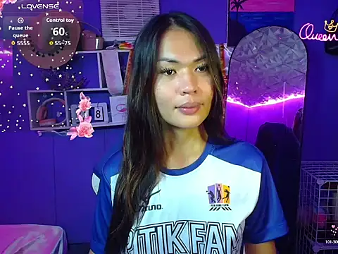 Snapshot of urgirljane chatting on 06.28.26 urgirljane online show from 06.28.26