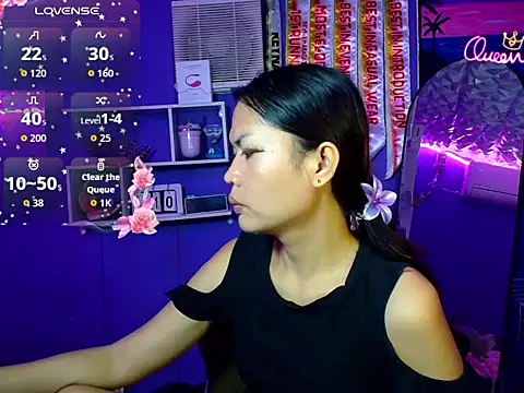 Snapshot of urgirljane chatting on 07.10.26 urgirljane online show from 07.10.26
