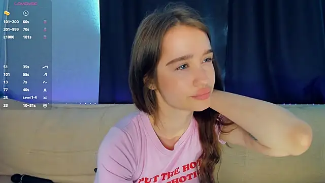 lovelyalivia online show from 04.22.26