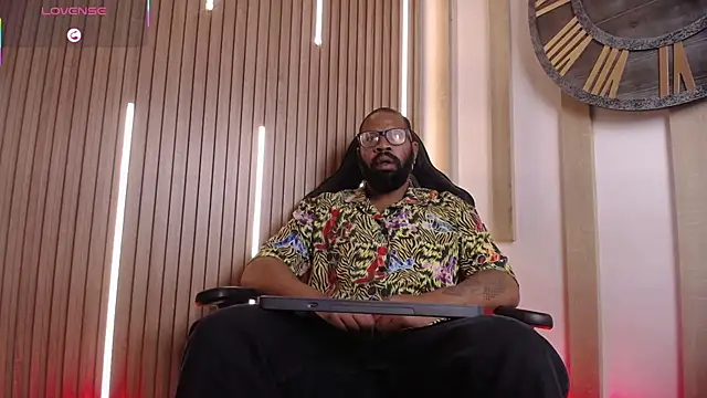 King Malik online show from 09.29.25