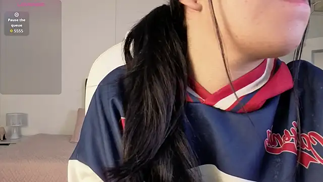 Snapshot of valkyria_12 chatting on 10.13.25 valkyria 12 online show from 10.13.25