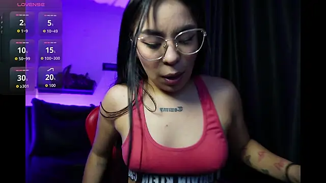 Snapshot of valkyria_12 chatting on 11.27.25 valkyria 12 online show from 11.27.25