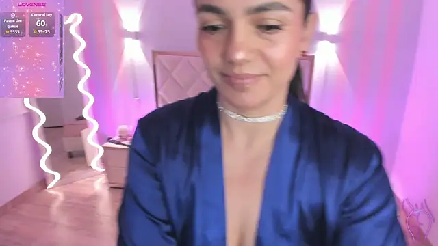 Rosalind tay online show from 04.16.26