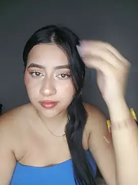 Chloe Sky love online show from 05.20.26