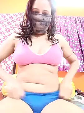 Hotpuja25 online show from 04.13.26