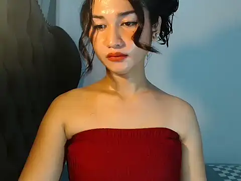 Snapshot of lava_lux chatting on 06.23.26 lava lux online show from 06.23.26