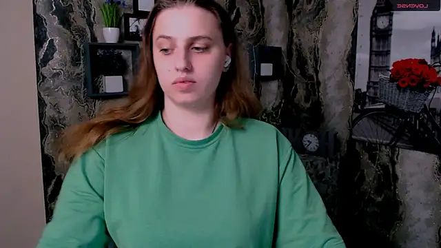 Snapshot of AmandaDimond_ chatting on 04.23.26 AmandaDimond online show from 04.23.26