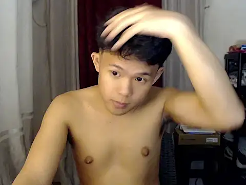 Snapshot of twink_asianbunny chatting on 11.11.25 twink asianbunny online show from 11.11.25