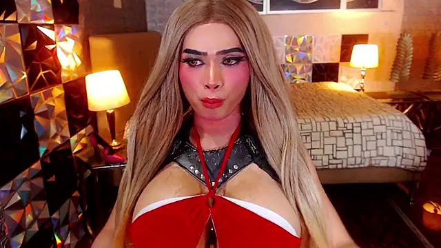 BigCockMaxineTS online show from 10.17.25