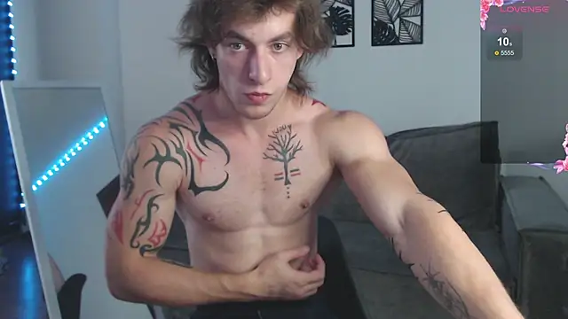 Snapshot of Brendan__Piks chatting on 09.16.25 Brendan Piks online show from 09.16.25