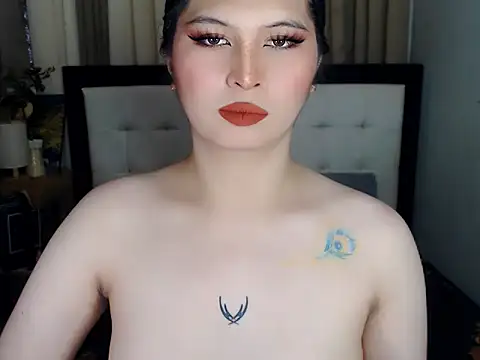 NaomiSmall online show from 10.02.25