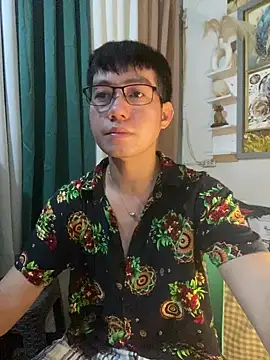 xshyboyx online show from 06.30.26