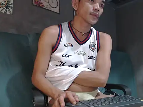 Snapshot of Natsboii chatting on 07.19.26 Natsboii online show from 07.19.26