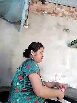 Snapshot of BigBoobs186 chatting on 10.01.25 BigBoobs186 online show from 10.01.25