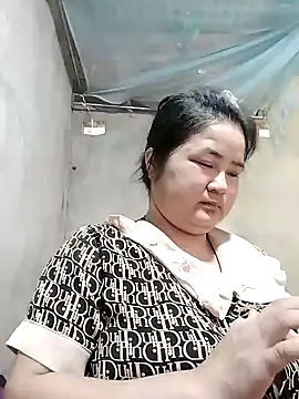 Snapshot of BigBoobs186 chatting on 10.03.25 BigBoobs186 online show from 10.03.25