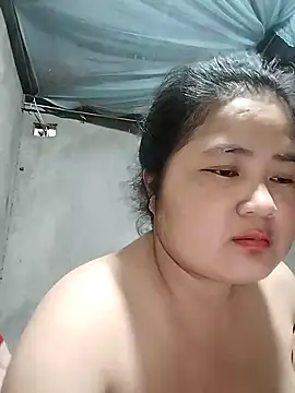 Snapshot of BigBoobs186 chatting on 10.14.25 BigBoobs186 online show from 10.14.25