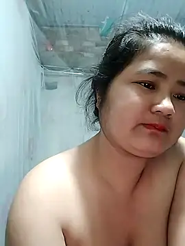 Snapshot of BigBoobs186 chatting on 10.20.25 BigBoobs186 online show from 10.20.25