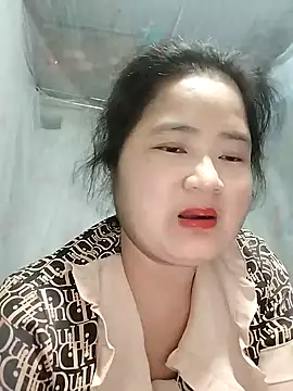 Snapshot of BigBoobs186 chatting on 11.11.25 BigBoobs186 online show from 11.11.25