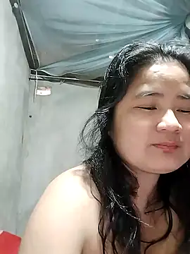 Snapshot of BigBoobs186 chatting on 11.26.25 BigBoobs186 online show from 11.26.25