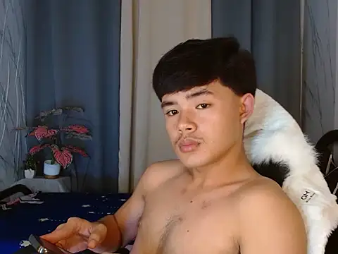 YourNaughtyTwink 69 online show from 04.23.26