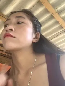 Snapshot of ThiHa003 chatting on 09.28.25 ThiHa003 online show from 09.28.25