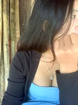 Snapshot of ThiHa003 chatting on 11.01.25 ThiHa003 online show from 11.01.25