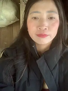 Snapshot of ThiHa003 chatting on 11.18.25 ThiHa003 online show from 11.18.25