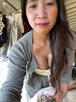 Snapshot of ThiHa003 chatting on 02.22.26 ThiHa003 online show from 02.22.26