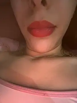 Mimisixo online show from 10.07.25