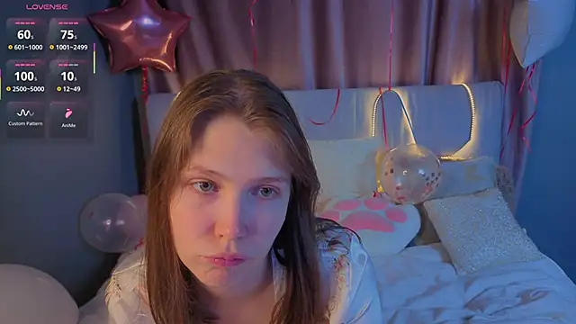 BeatrixCarIeton online show from 10.04.25