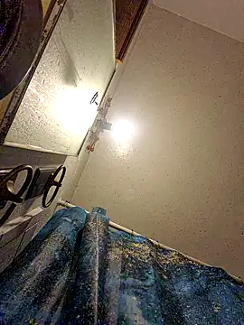 Cnutt310 online show from 10.21.25