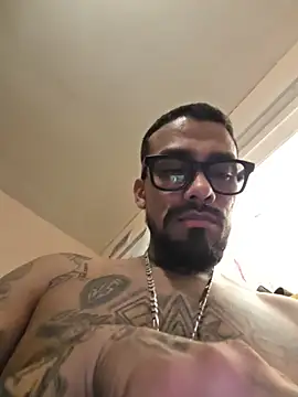 Snapshot of Cnutt310 chatting on 02.05.26 Cnutt310 online show from 02.05.26