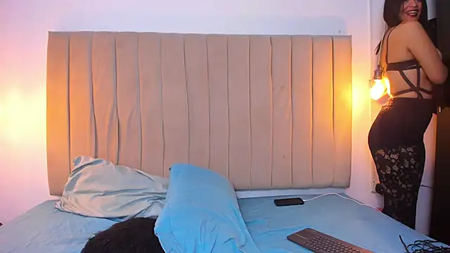 ana foxi online show from 10.19.25