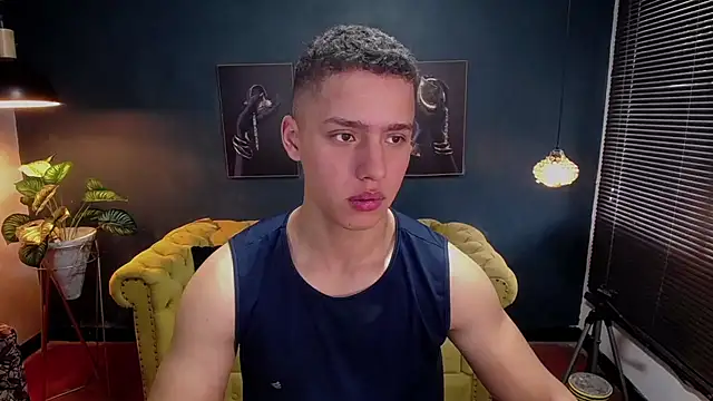 Snapshot of deivid_parker chatting on 09.26.25 deivid parker online show from 09.26.25