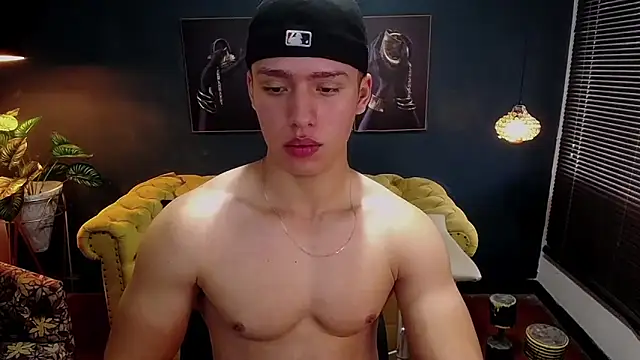 Snapshot of deivid_parker chatting on 10.03.25 deivid parker online show from 10.03.25