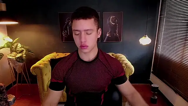 Snapshot of deivid_parker chatting on 10.14.25 deivid parker online show from 10.14.25