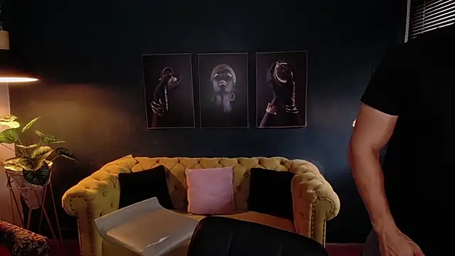 Snapshot of deivid_parker chatting on 10.20.25 deivid parker online show from 10.20.25