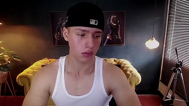 Snapshot of deivid_parker chatting on 12.01.25 deivid parker online show from 12.01.25