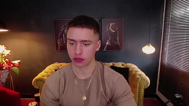Snapshot of deivid_parker chatting on 04.21.26 deivid parker online show from 04.21.26