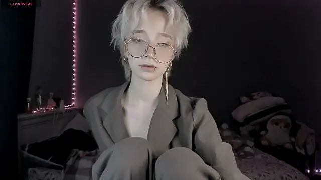 Snapshot of MelissaReis chatting on 11.09.25 MelissaReis online show from 11.09.25