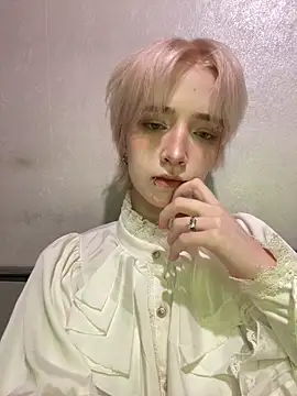 Snapshot of MelissaReis chatting on 11.22.25 MelissaReis online show from 11.22.25