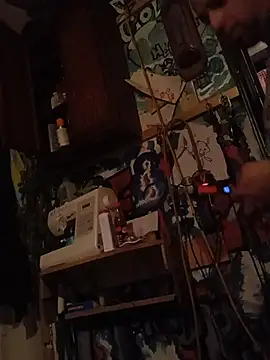 Twoslipperywhenwett online show from 11.14.25