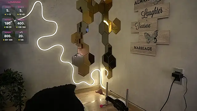 saritass  online show from 04.04.26