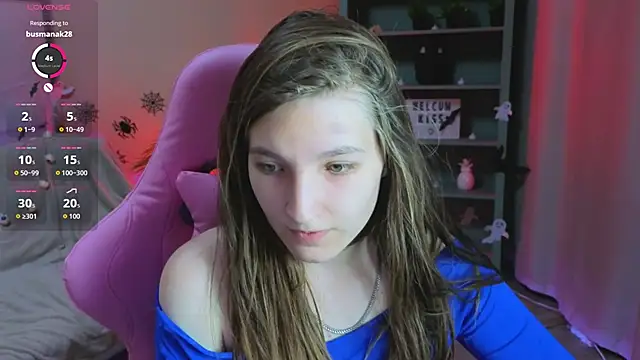 Snapshot of Mia_Myles chatting on 10.28.25 Mia Myles online show from 10.28.25