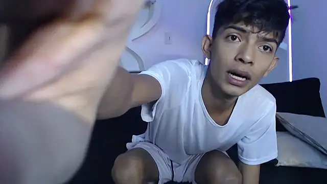 PRETTY SEX1 online show from 10.02.25